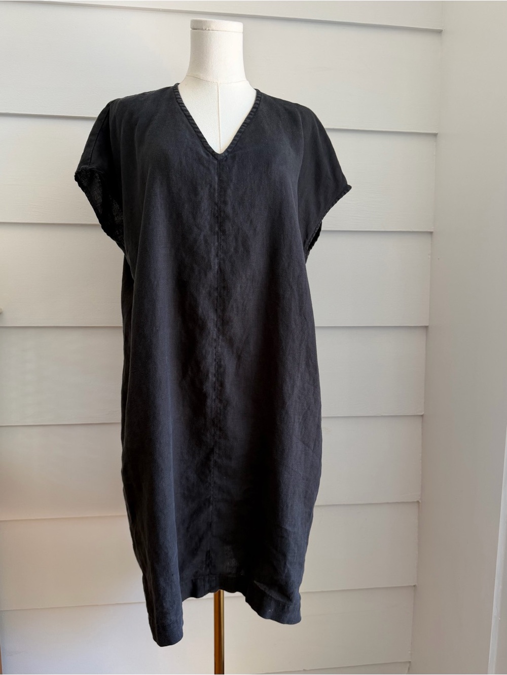Not Perfect Linen Black V-Neck Linen Tunic Dress S/M